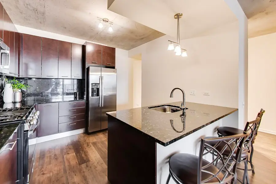 659 W Randolph Avenue #1716, Chicago, IL 60661 - #2