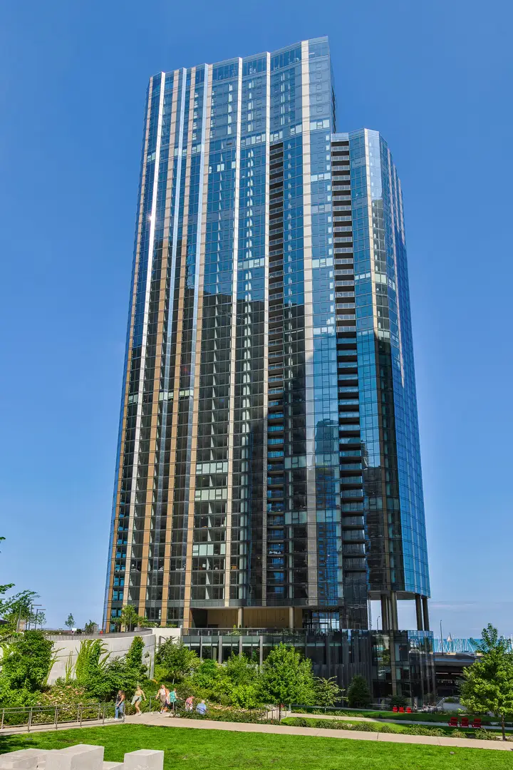 211 N Harbor Drive #4101, Chicago, IL 60601 - #1