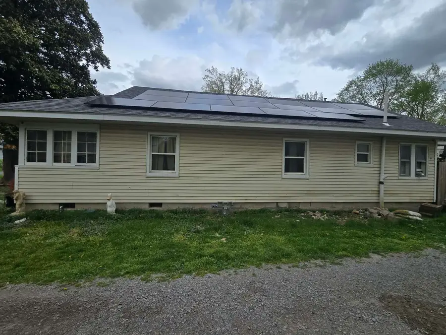 208 W Bryan Street, Herrin, IL 62948 - #3