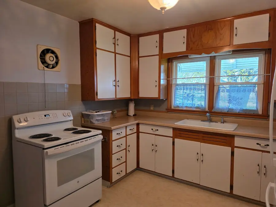 60 Grove Street, Prophetstown, IL 61277 - #3