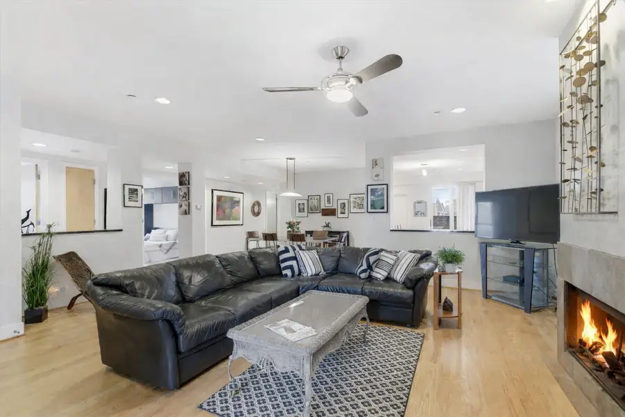 2515 Prairie Avenue #1E, Evanston, IL 60201 - #3