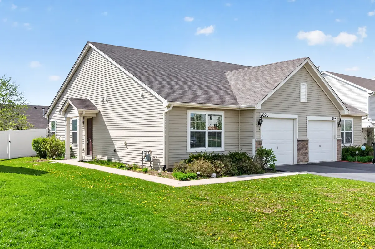 696 Vine Street, Hampshire, IL 60140 - #1