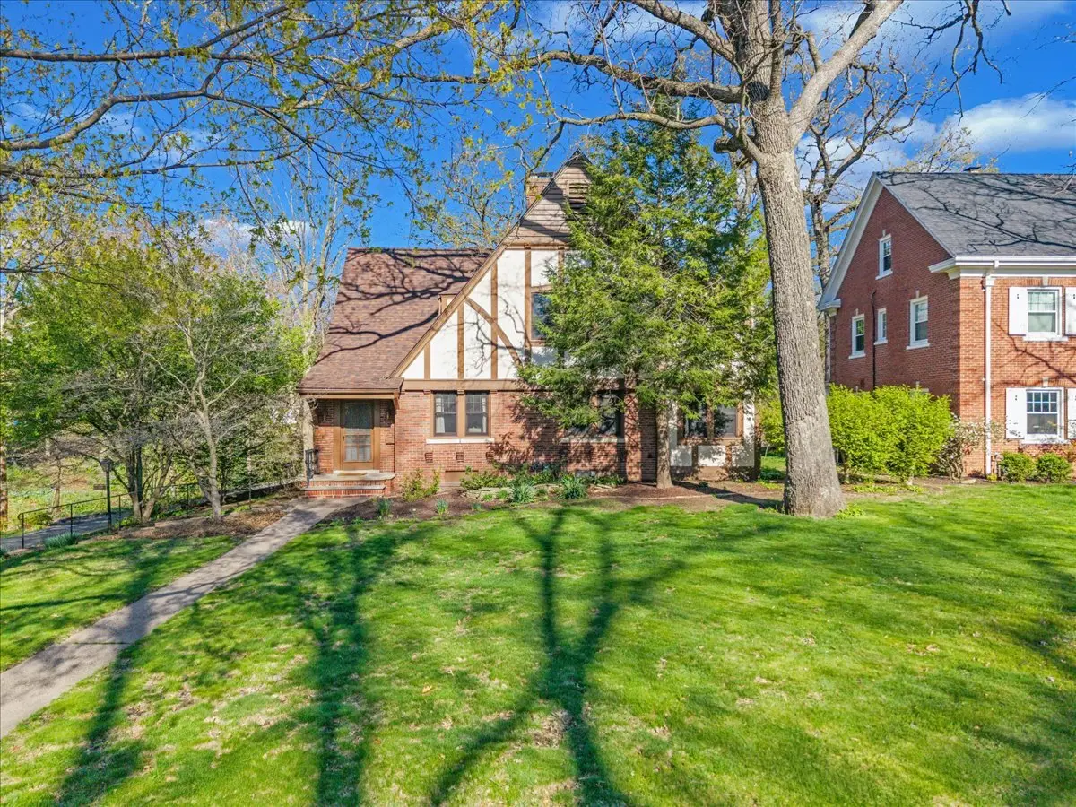 1726 27th Street, Moline, IL 61265 - #1