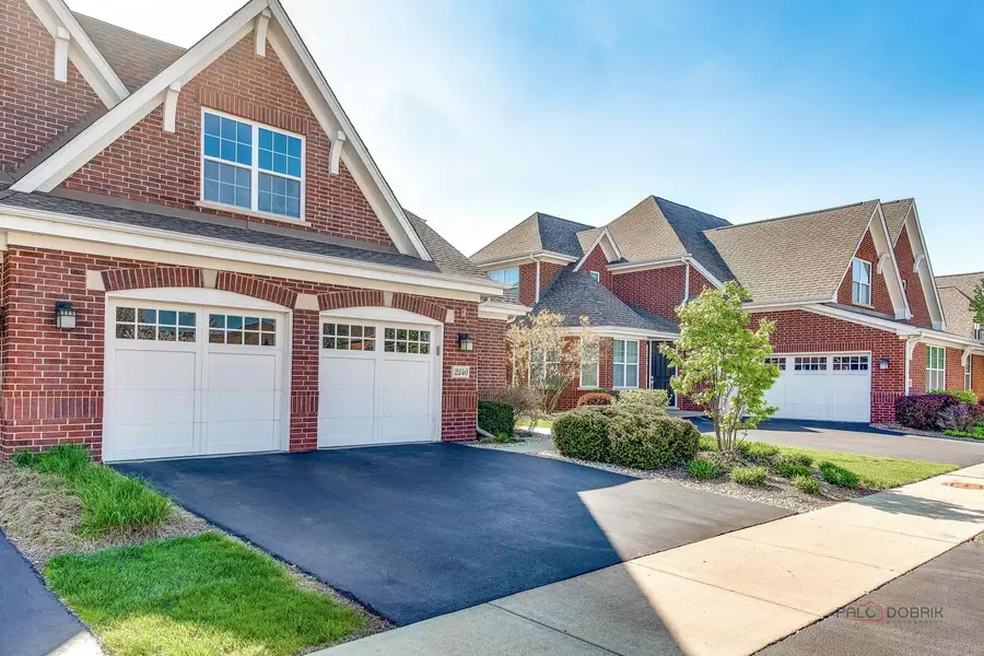 2240 Washington Drive, Northbrook, IL 60062 - #2