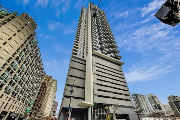 235 W Van Buren Street #3817, Chicago, IL 60607