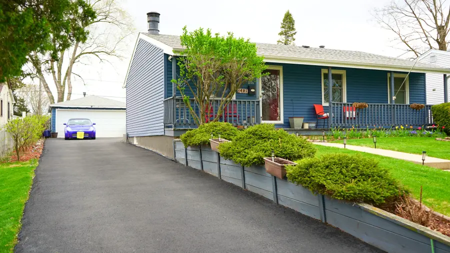 806 S Oak Street, West Chicago, IL 60185 - #3