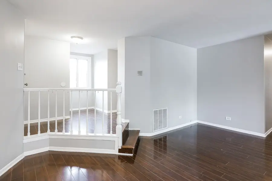 1782 Gloucester Court #B, Wheaton, IL 60189 - #2