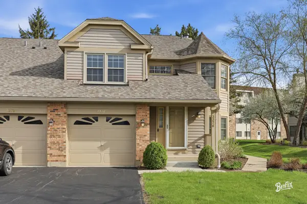 3276 N Carriage Way Court #D, Arlington Heights, IL 60004