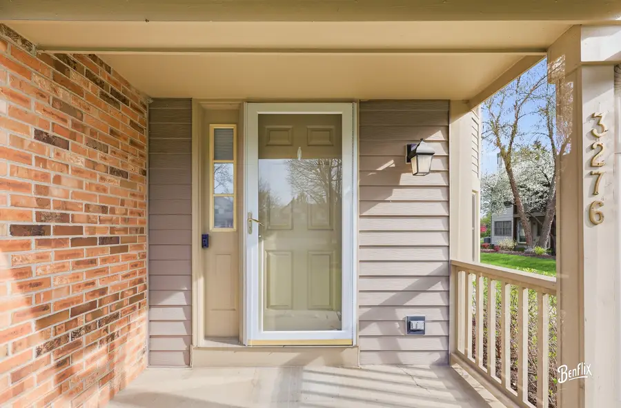 3276 N Carriage Way Court #D, Arlington Heights, IL 60004 - #3