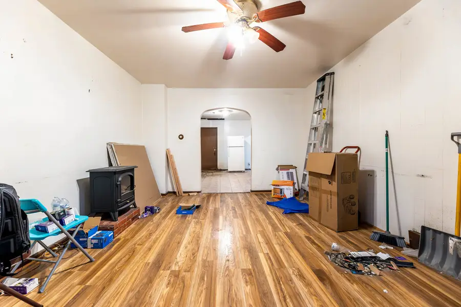 8610 S Burnham Avenue, Chicago, IL 60617 - #2