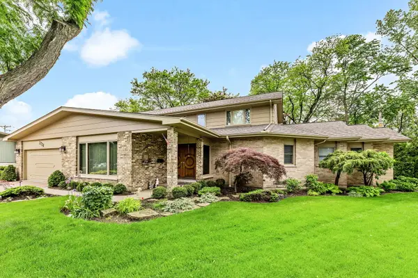 2728 Old Glenview Road, Wilmette, IL 60091