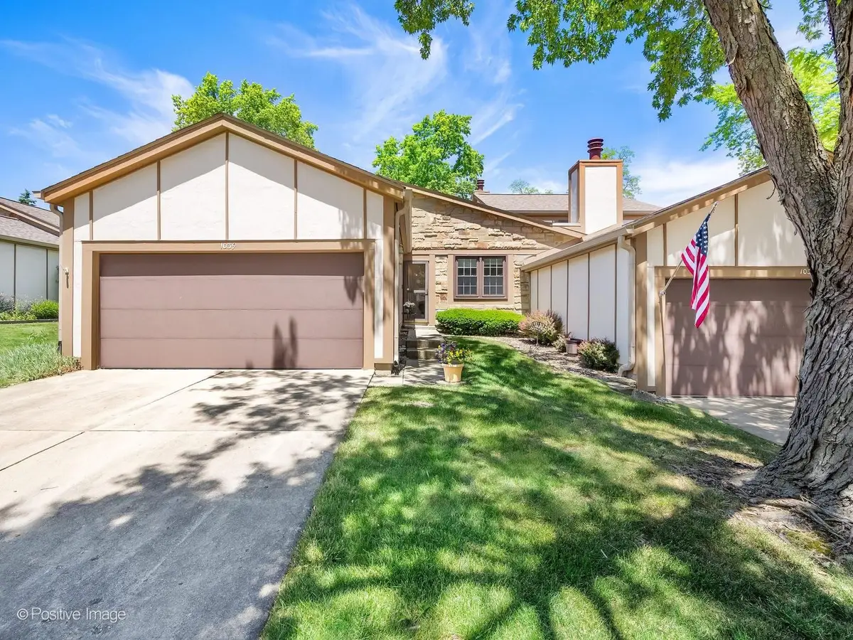 1039 Oakview Drive, Wheaton, IL 60187 - #1
