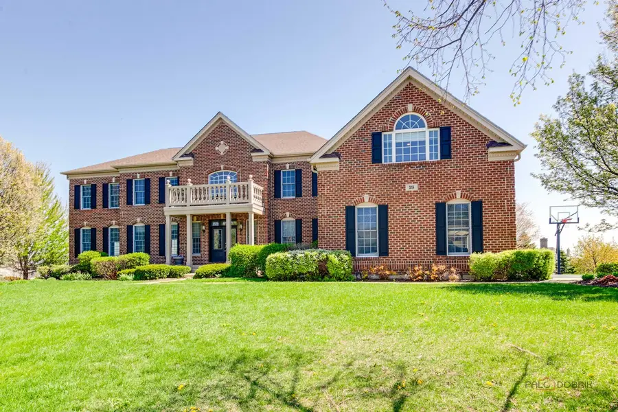 18 Tournament Drive N, Hawthorn Woods, IL 60047 - #2