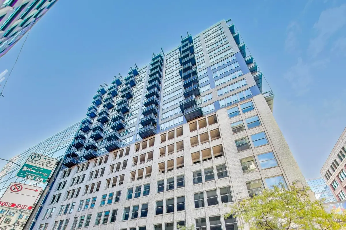 565 W Quincy Street #801, Chicago, IL 60661 - #1
