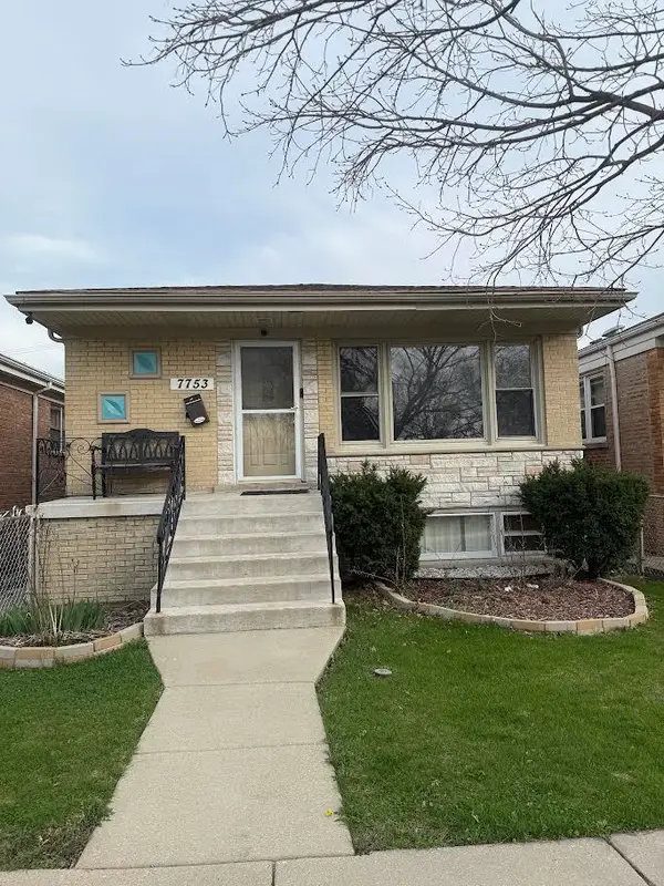 7753 W Forest Preserve Avenue, Chicago, IL 60634