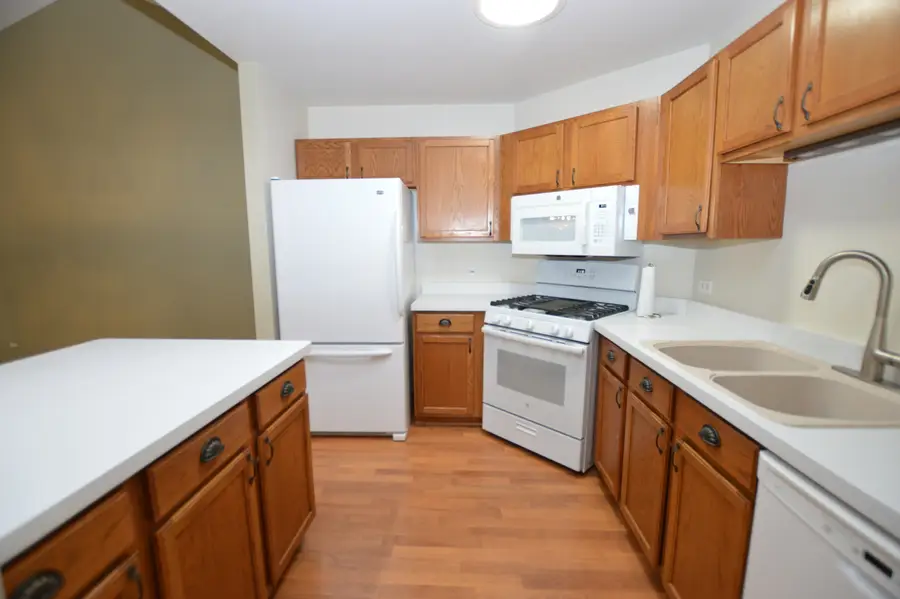 3312 Twisted Oak Court #3312, McHenry, IL 60051 - #2