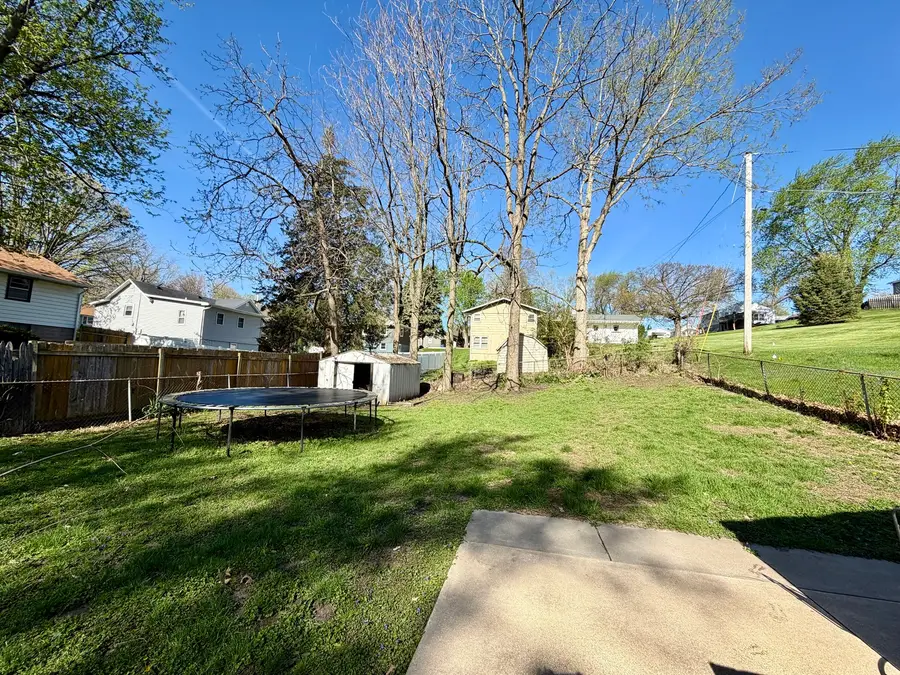 1812 N 6th Street, Clinton, IA 52732 - #3