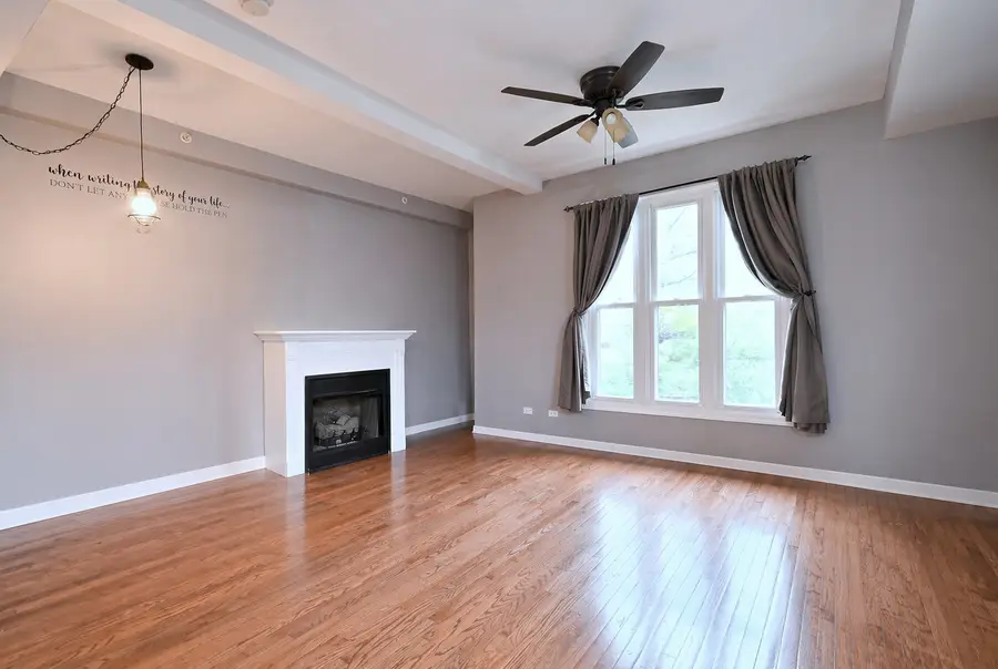 617 South Boulevard #E, Oak Park, IL 60302 - #3