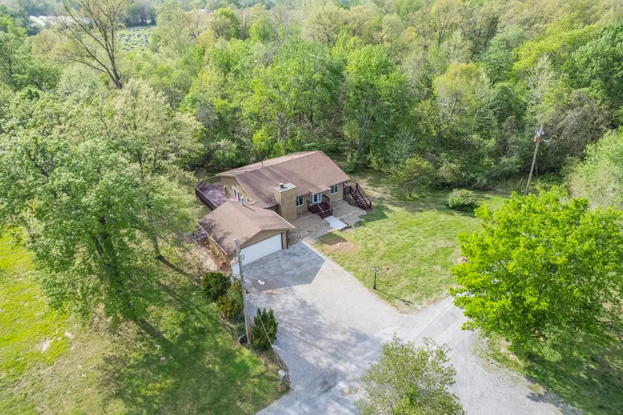 1005 S Pine Tree Drive, Carterville, IL 62918 - #3