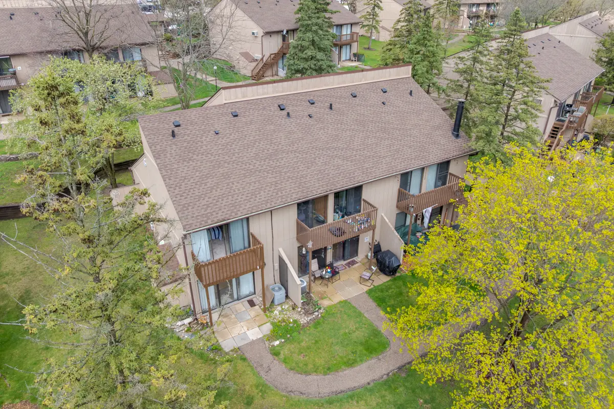 28 Jamaica Colony #3, Fox Lake, IL 60020 - #1