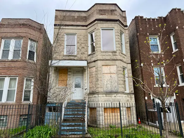 Address Withheld By Seller, Chicago, IL 60624