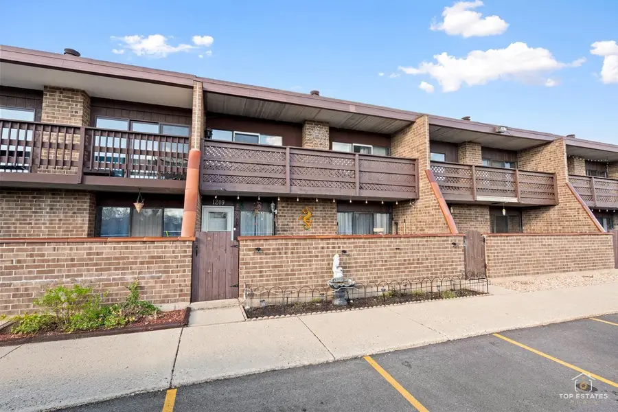 1209 Kenneth Circle, Elgin, IL 60120 - #2