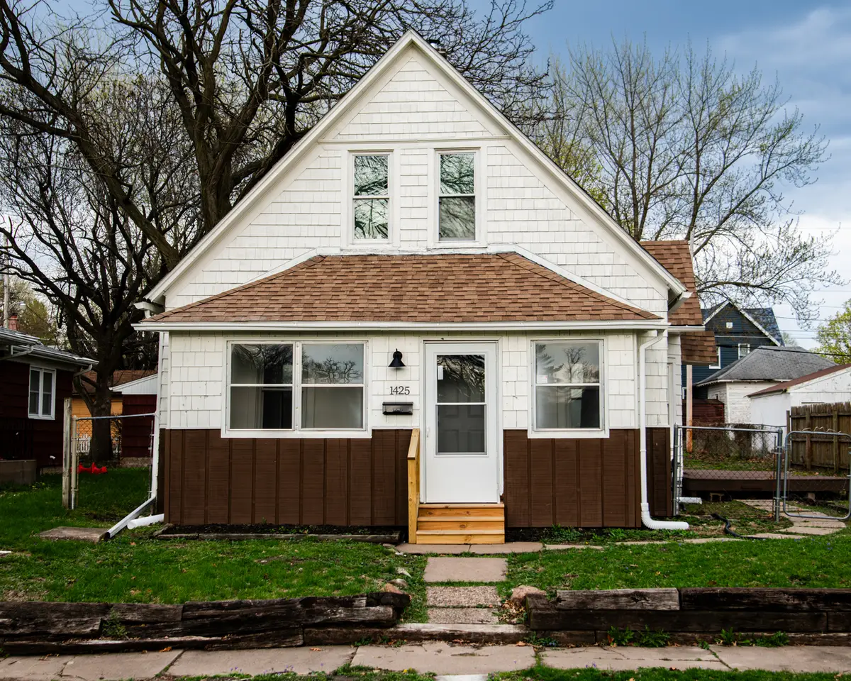 1425 24 1/2 Street, Rock Island, IL 61201 - #1