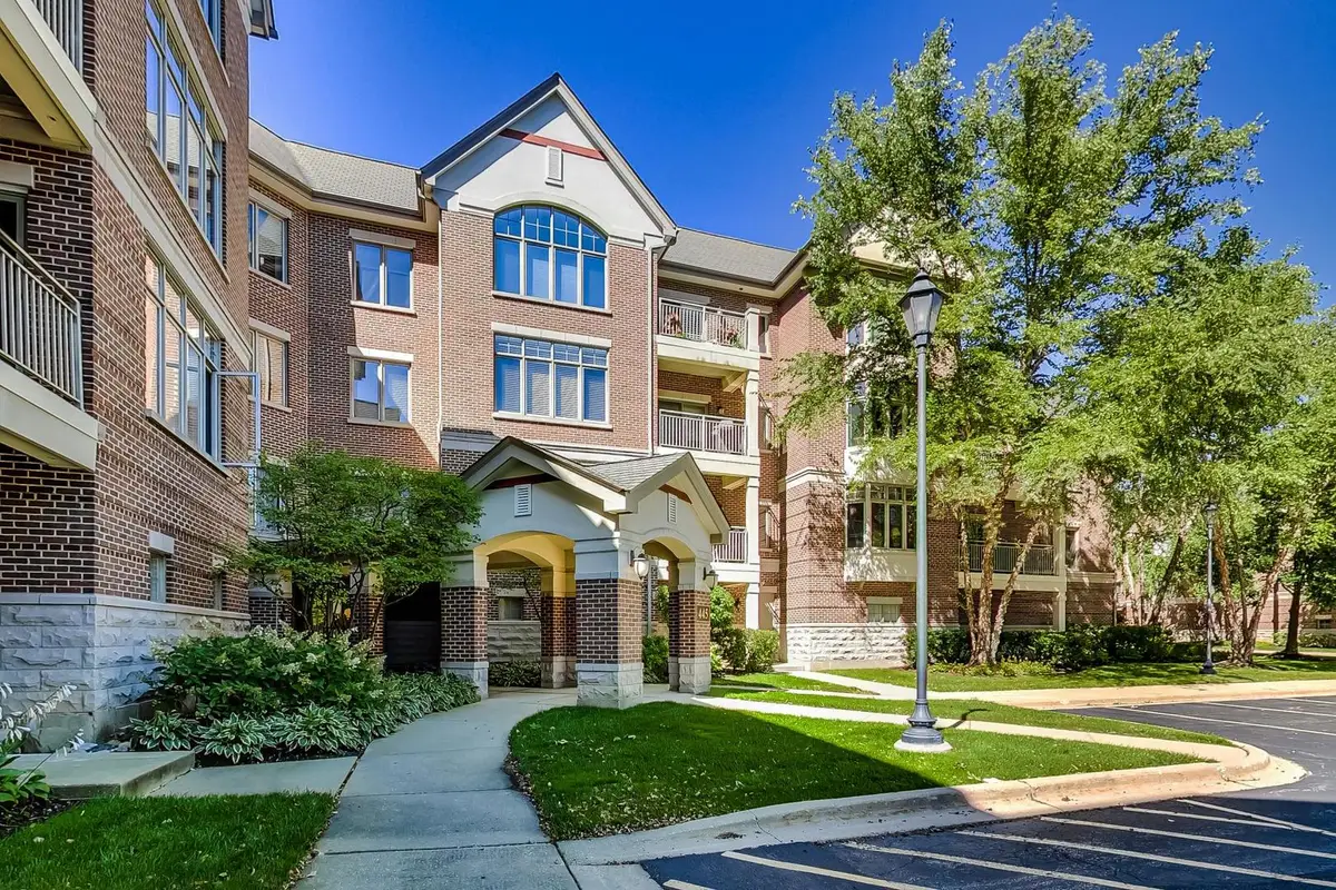 445 Village Green #207, Lincolnshire, IL 60069 - #1