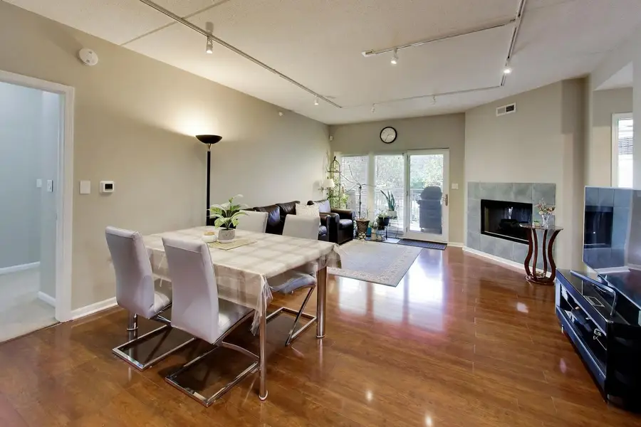 445 Village Green #207, Lincolnshire, IL 60069 - #3