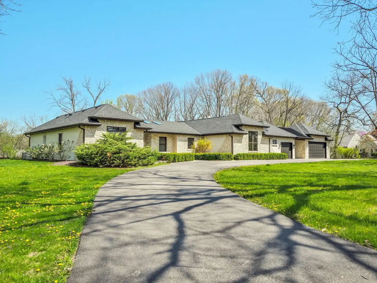 2038 Camphill Circle, Inverness, IL 60067 - #1