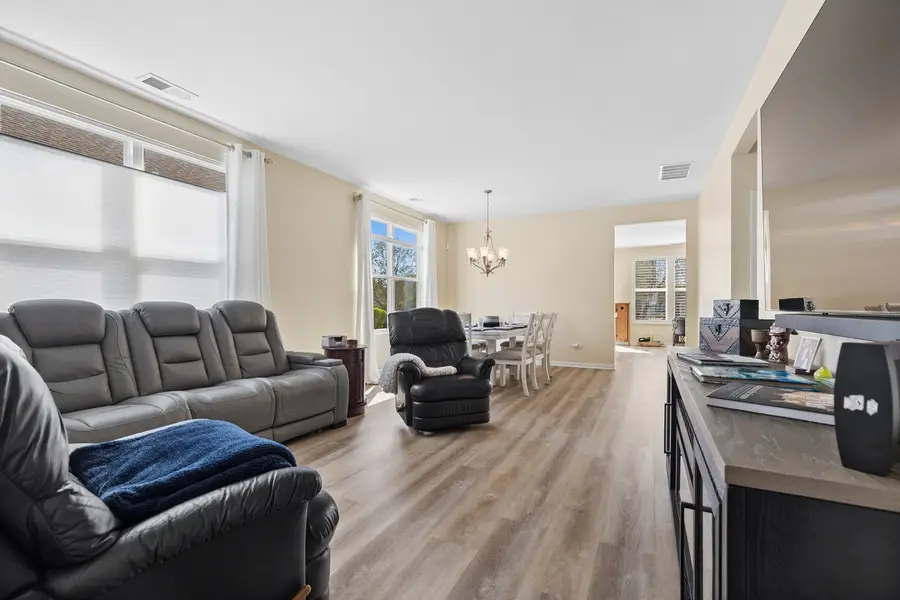 3295 Comstock Court, Mundelein, IL 60060 - #2