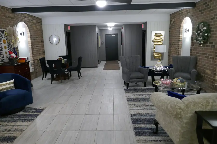 603 S River Road #2M, Des Plaines, IL 60016 - #3