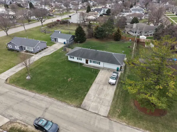 3002 Harris Drive, Joliet, IL 60431