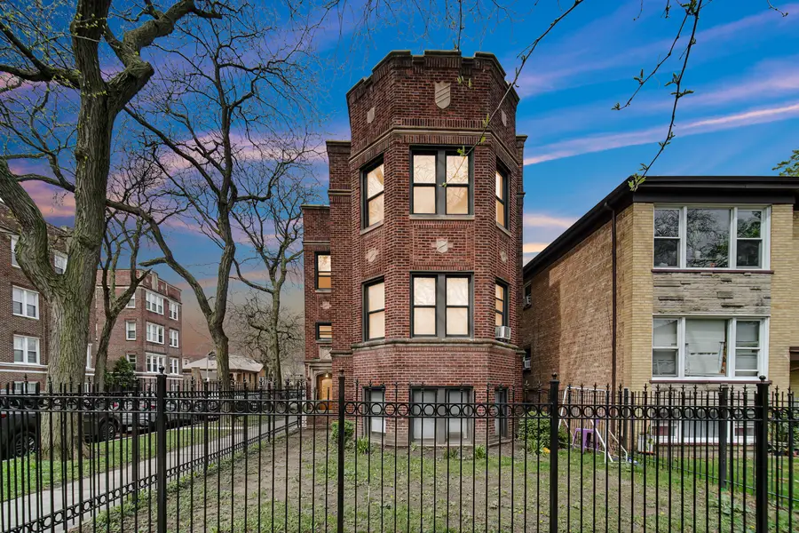 5000 N Ridgeway Avenue, Chicago, IL 60625 - #3