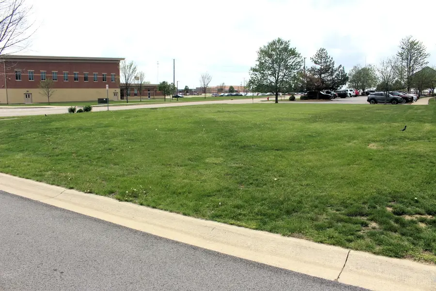 1 Liberty Lane, Clinton, IL 61727 - #2