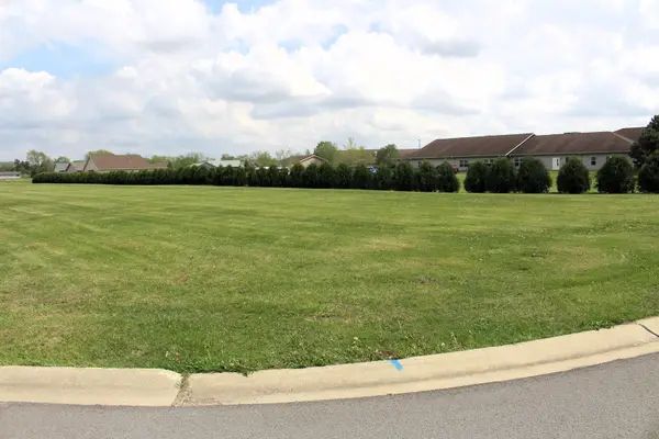 1309 W Leander Street, Clinton, IL 61727