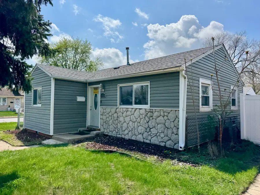 14056 S Marquette Avenue, Burnham, IL 60633 - #3