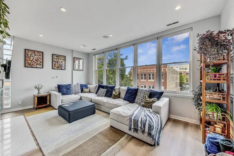 2011 W Wabansia Avenue #3, Chicago, IL 60647 - #3