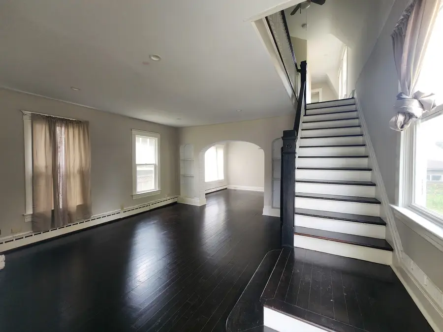 824 Hickory Street, Waukegan, IL 60085 - #2