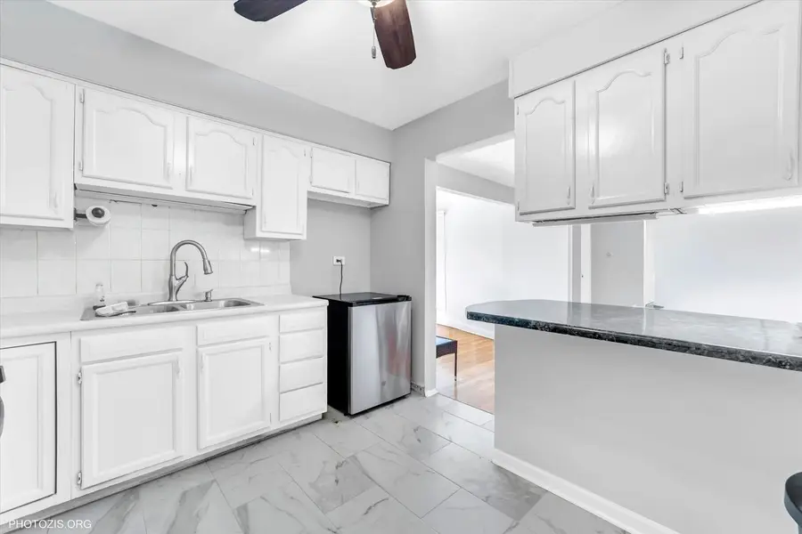 9205 Potter Road #1C, Des Plaines, IL 60016 - #3