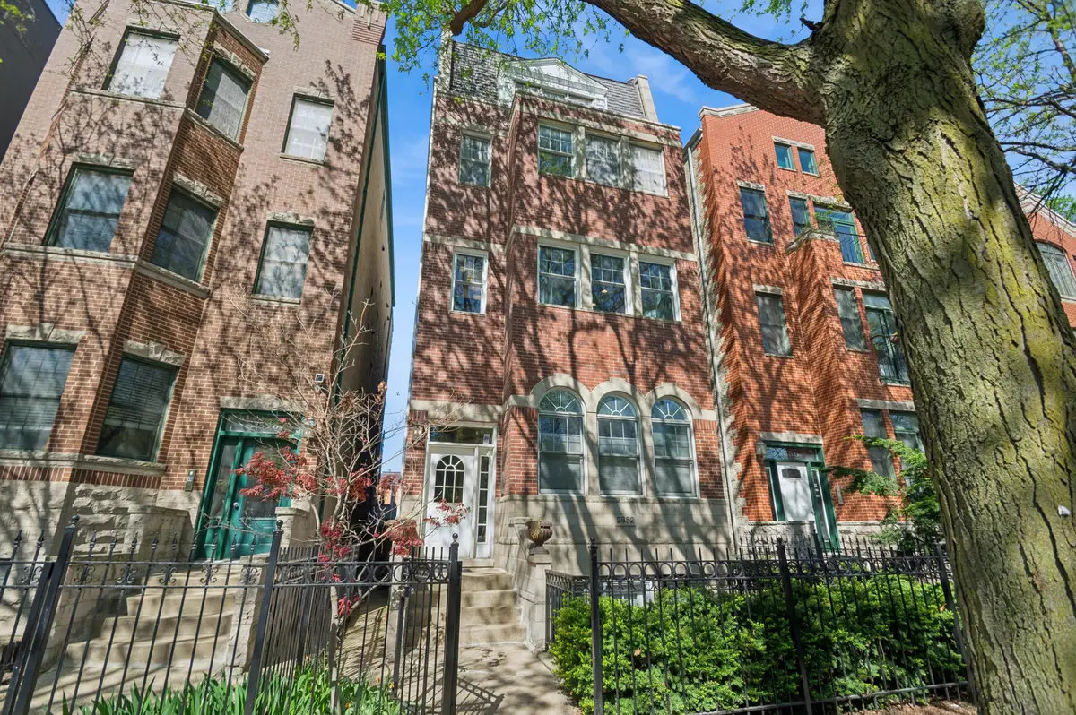 2852 N Damen Avenue #2, Chicago, IL 60618 - #1