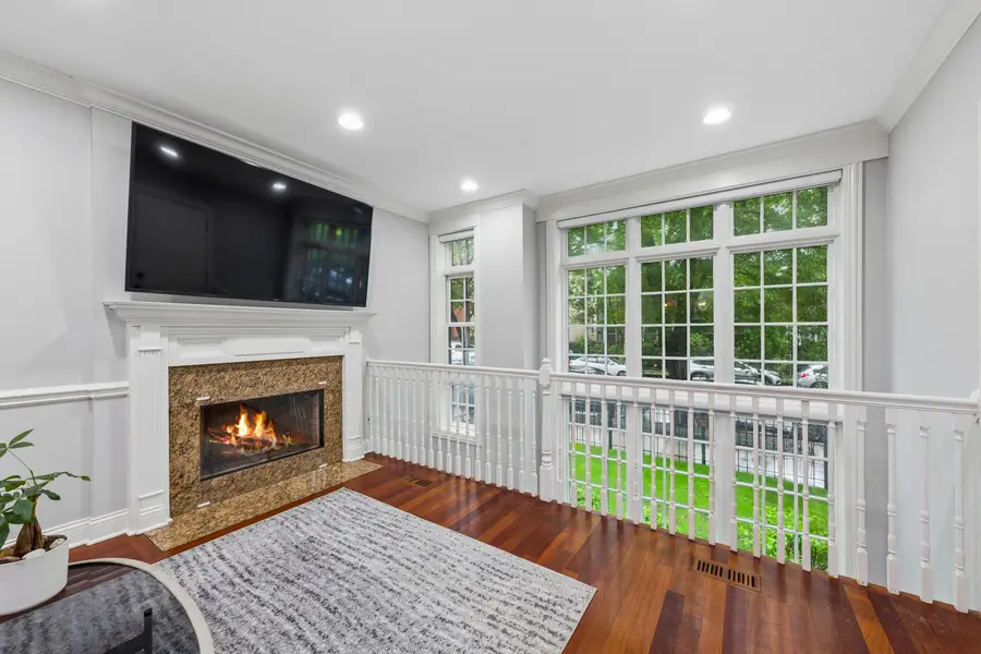 3236 N Kenmore Avenue #1, Chicago, IL 60657 - #2