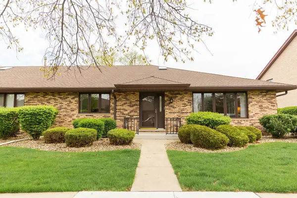 8310 Ashley Lane #8310, Tinley Park, IL 60477