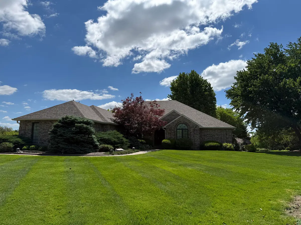 2357 Palmera Court, Bettendorf, IA 52722 - #1