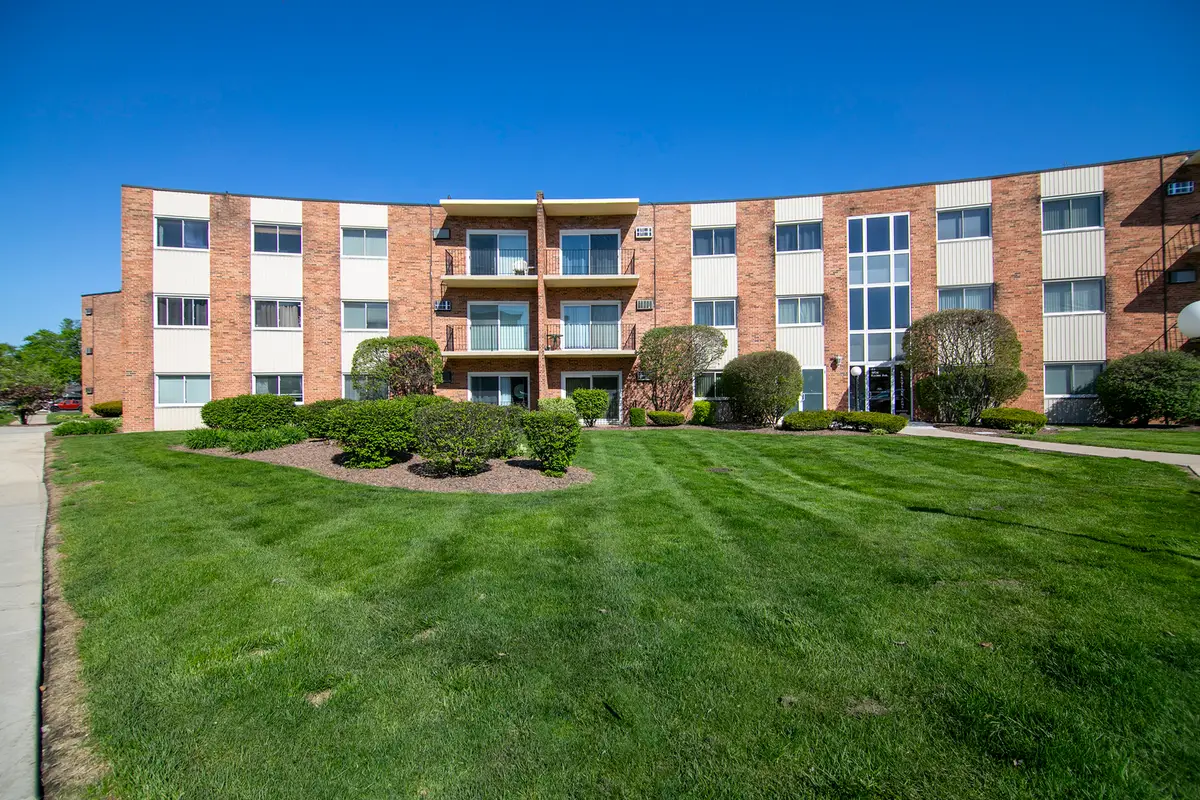 9724 S Karlov Avenue #105, Oak Lawn, IL 60453 - #1