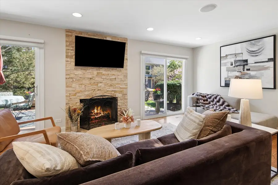 39 The Court Of Cobblestone Court, Northbrook, IL 60062 - #3