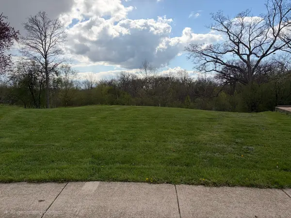 1750 Brookwood Drive, West Chicago, IL 60185