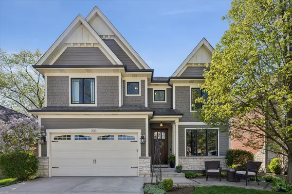 700 S Swain Avenue, Elmhurst, IL 60126