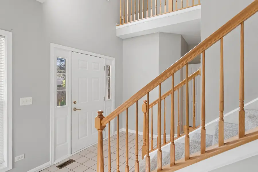 2075 Ivy Ridge Drive, Hoffman Estates, IL 60192 - #2