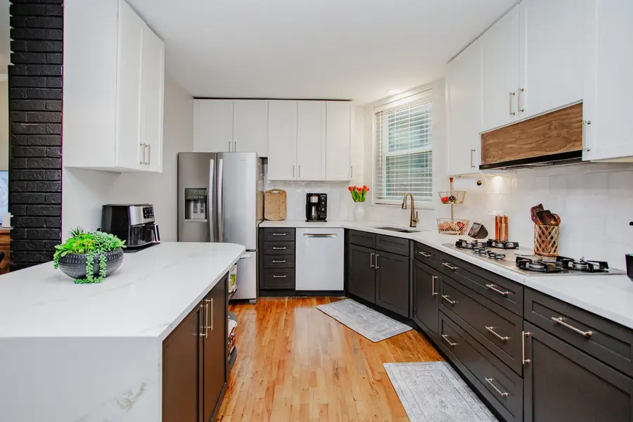 1050 W Byron Street #2W, Chicago, IL 60613 - #2